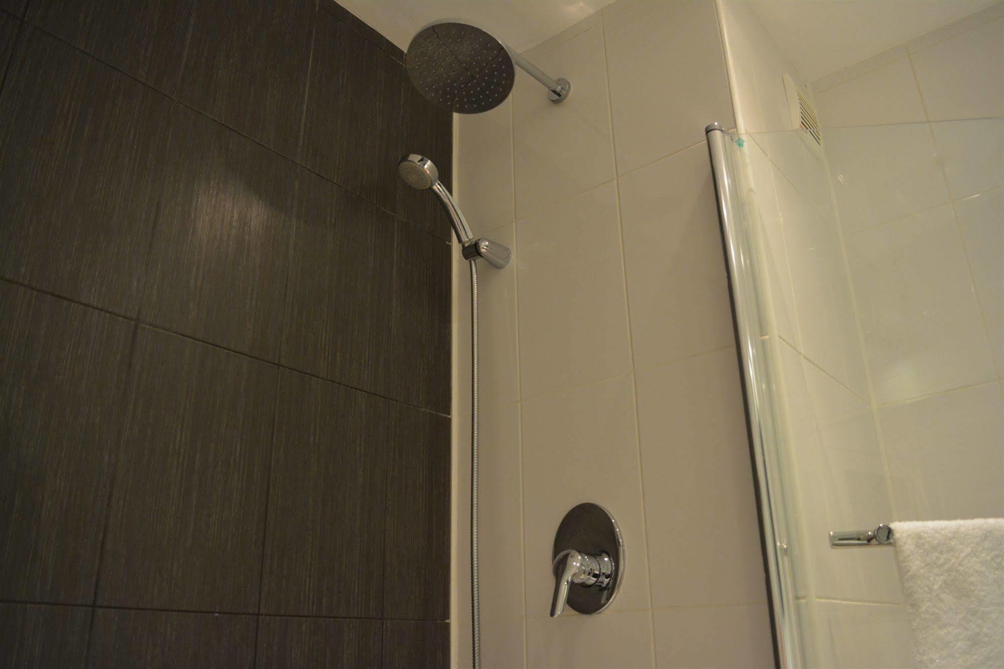 New Brookfields Hotel Фрітаун Екстер'єр фото