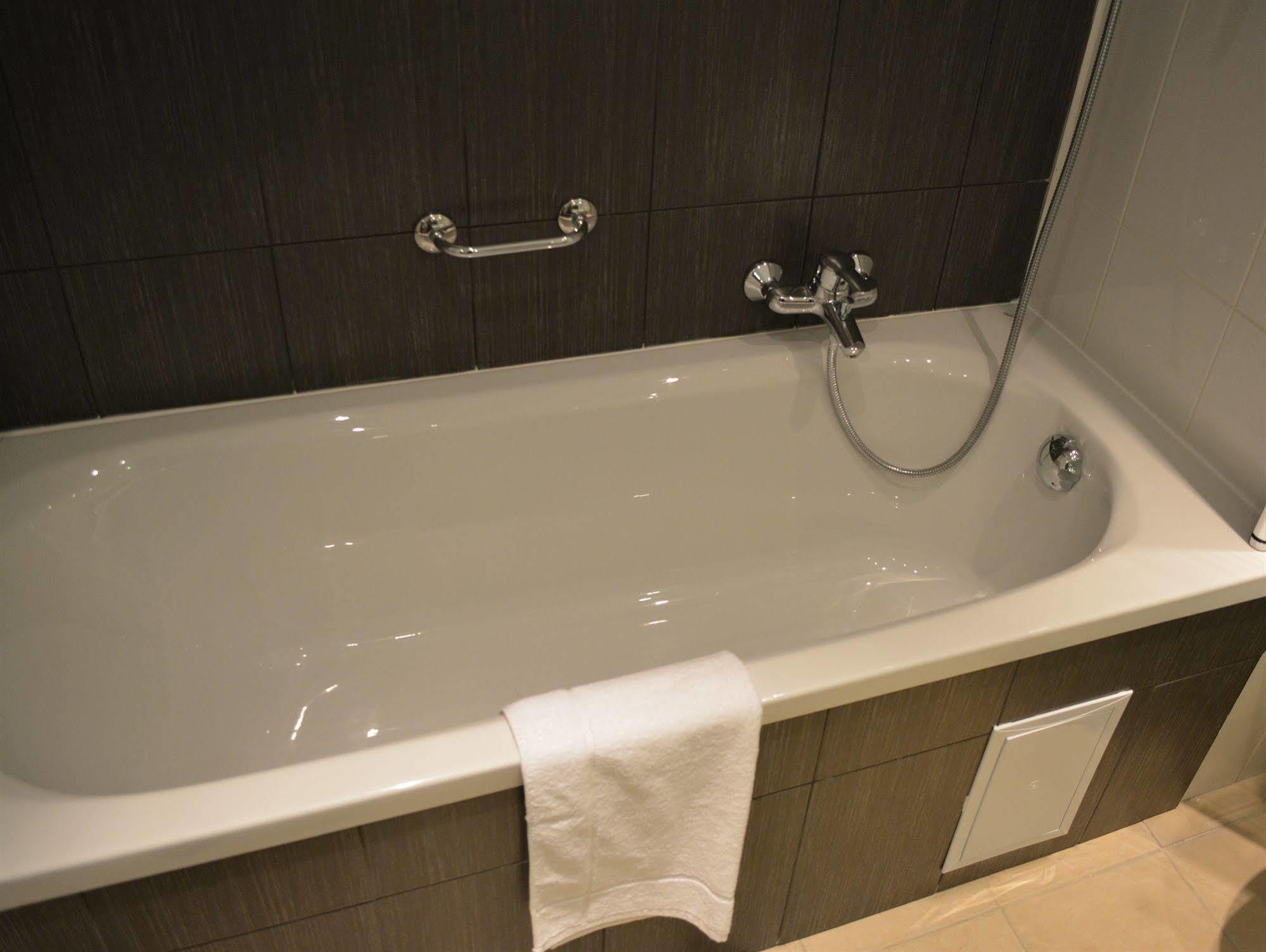 New Brookfields Hotel Фрітаун Екстер'єр фото